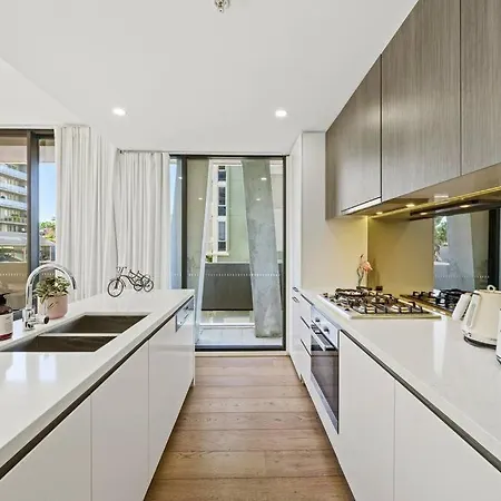 Stunning 2 Bedroom Apt At Waterloo Sydney Exterior photo